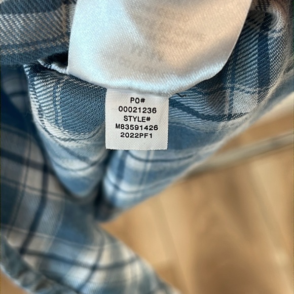 Vince short sleeve patterned button up - Picture 4 of 4